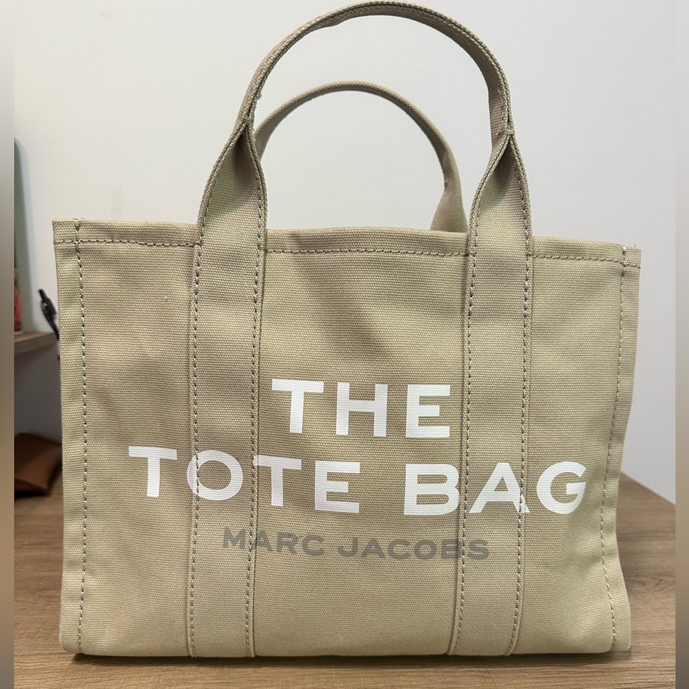 Marc Jacobs The Tote Bag
